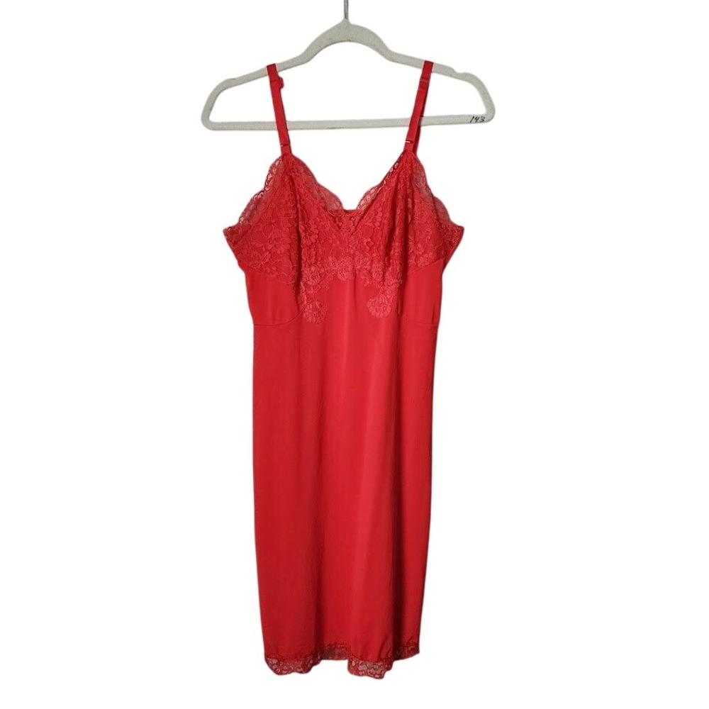 ARTEMIS VINTAGE Red Lace Trim Full Slip Dress 34 Nylon Whimsigoth Boudoir